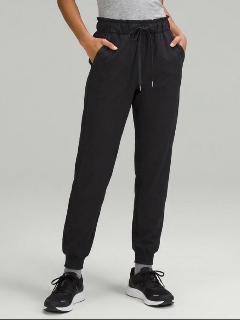 Lululemon Black on the Fly Women’s Joggers